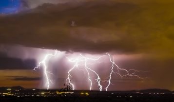 Temporais avançam sobre estados e regiões do litoral brasileiro; veja a previsão