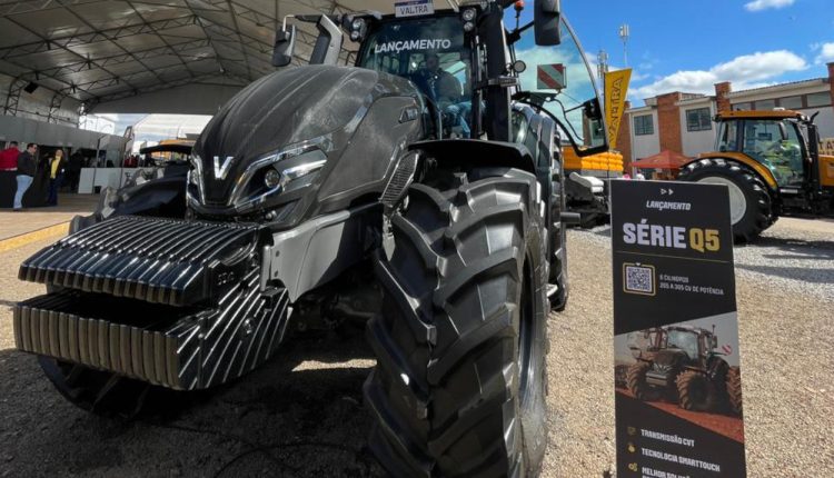 Valtra leva seu mais recente lançamento Série Q5 à Expointer 2024