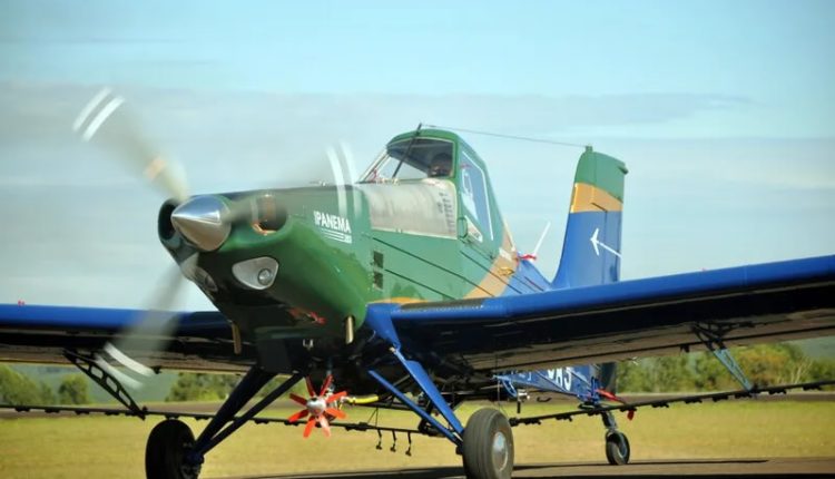 Embraer realiza primeira venda de aviao agricola movido a etanol por meio do Programa Fundo Clima