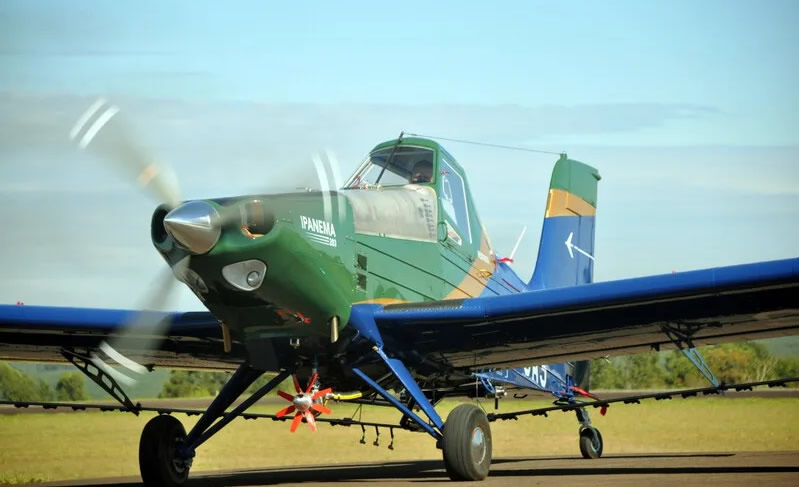 Embraer vende primeiro avião agrícola movido a etanol por meio de fundo do clima