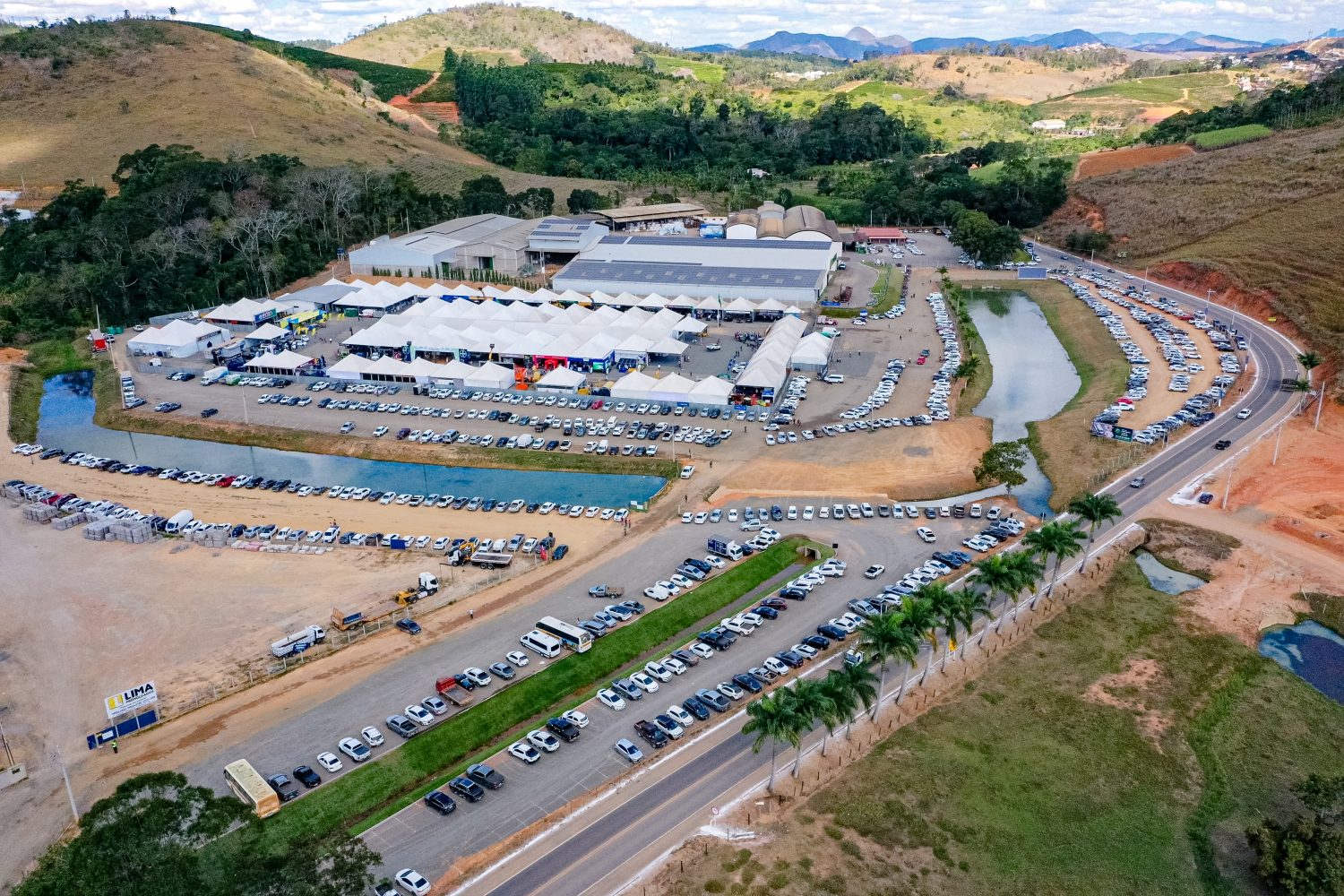 Feira de Agronegocios Cooabriel