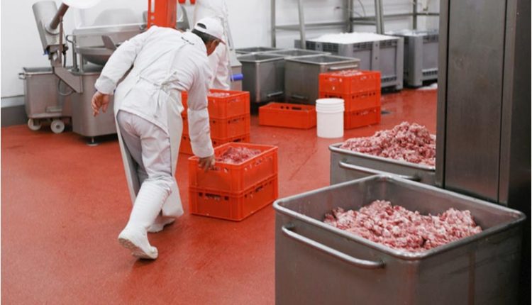 descarte de carne imprópria para consumo