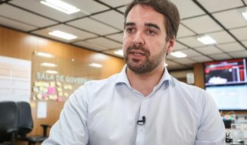 Eduardo Leite afirma que medidas de auxílio ao RS não estão chegando