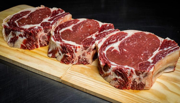 Consumo per capita de carne bovina no Brasil pode alcançar recorde de 2013