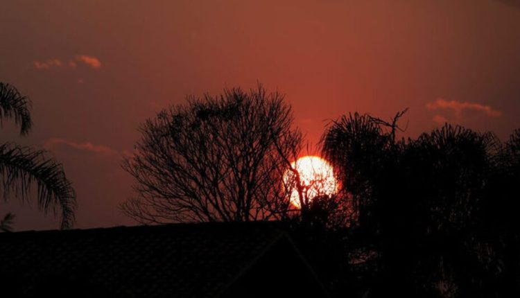 Alerta no Centro-Oeste: Temperaturas superam 40 °C com fumaça e umidade reduzida