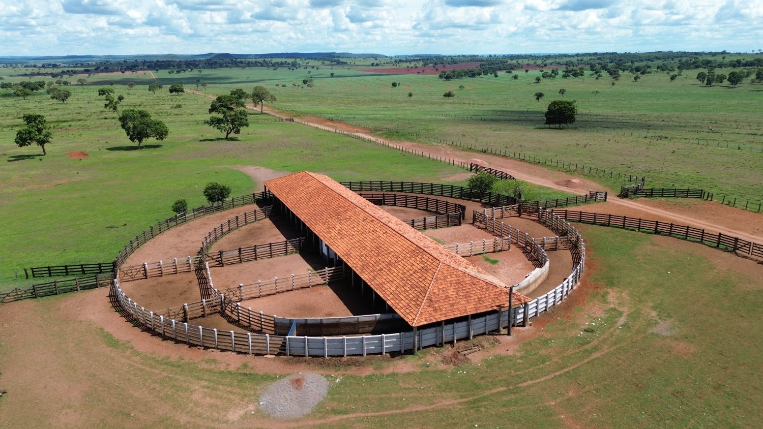 imagem aerea de curral redondo - fazenda grande - fotao