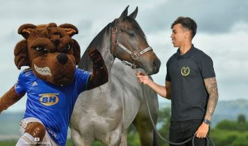 Kaio Jorge vaquejada - jogador do cruzeiro - mascote do cruzeiro