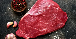 Mais barato que picanha, shoulder é carne da vez na mesa dos brasileiros