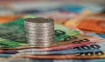 Mercado financeiro reduz expectativa de inflação para 2024