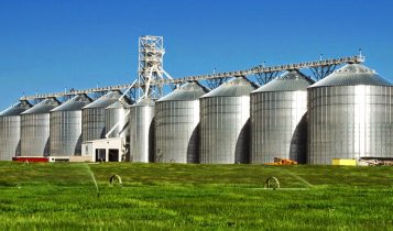 Falta de silos de armazenamento põe em risco a superprodução brasileira de grãos