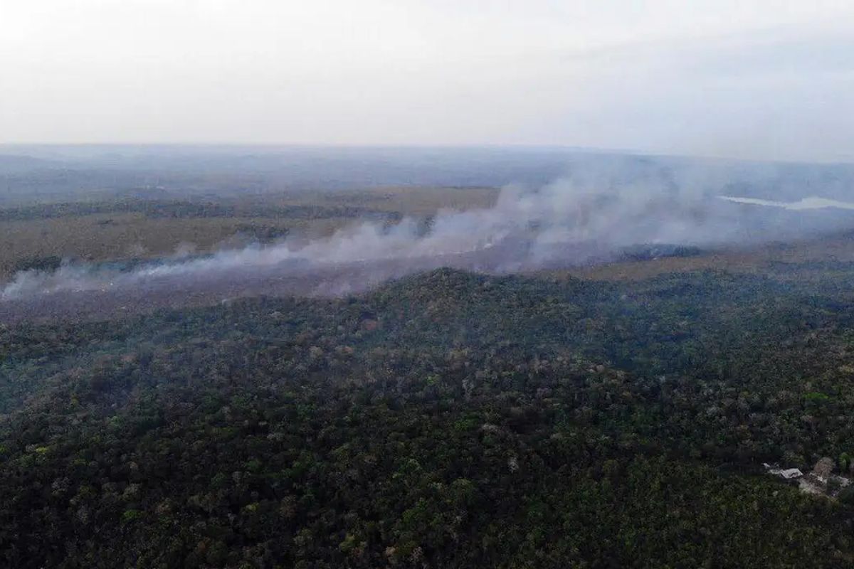 Ministério do Meio Ambiente prorroga estado de emergência ambiental em risco de incêndios