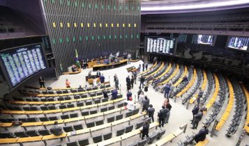 Votação do Orçamento de 2025 é adiada para fevereiro por impacto do ajuste fiscal