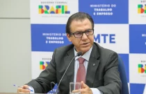 Ministro do Trabalho critica política de aumento da Selic