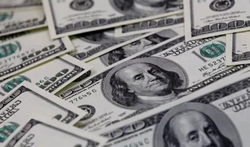 Dólar cai pela oitava vez seguida e fecha a R$ 5,63