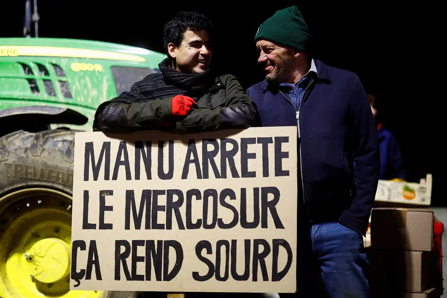 Comboios de agricultores seguem para Paris para reiniciar movimento de protesto