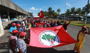 Encontro do MST na Bahia no Parque de Exposições em Salvador