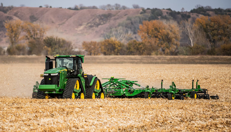 Trator John Deere - alta tecnologia - Trator autônomo 9RX para agricultura em larga escala