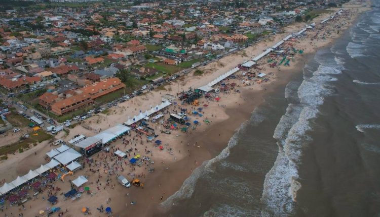 Associações marcam presença no maior churrasco à beira-mar do mundo