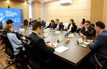Ministro Carlos Fávaro dialoga com delegação russa no Mapa sobre o Fórum IMBRICS