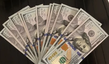 Dólar sobe para R$ 5,83 após retaliação da China a tarifas de Trump