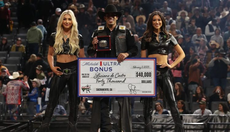 Brasileiro é campeão na PBR e esta na disputa de melhor cowboy do mundo; Vídeo