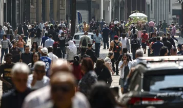 Mais de 14 milhões de famílias deixaram linha da pobreza em 2 anos