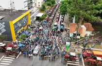 RS: Mais de 10 mil agricultores se mobilizam em tratoraço para reforçar demandas do setor após enchentes