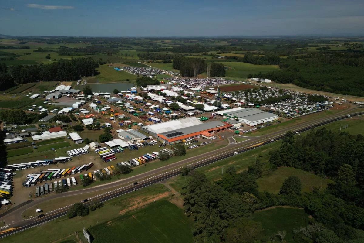 Expoagro Afubra 2025: inovação e superação são destaques da maior feira de agricultura familiar do Brasil Fonte: https://agro.estadao.com.br/economia/expoagro-afubra-2025-inovacao-e-superacao-sao-destaques-da-maior-feira-de-agricultura-familiar-do-brasil