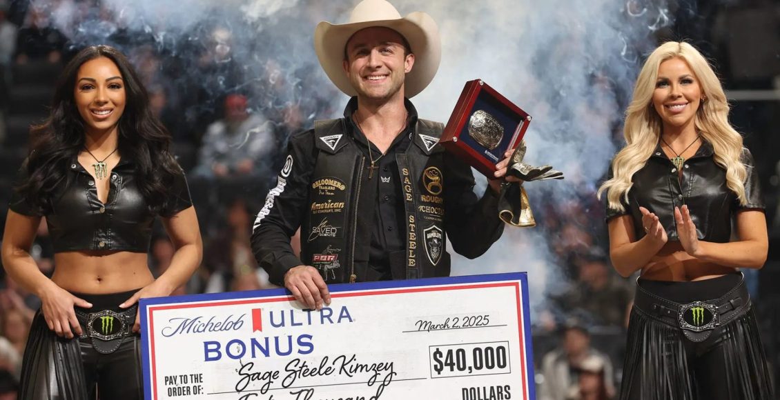 Disputa pelo título de melhor cowboy do mundo da PBR pega fogo; Vídeo