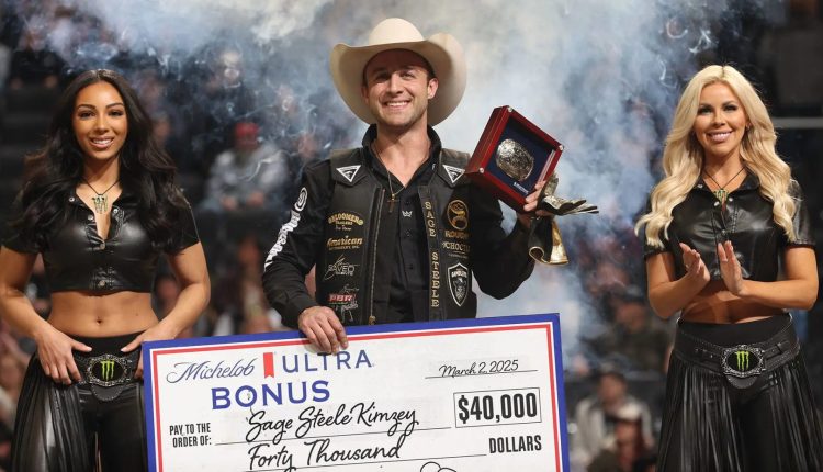 Disputa pelo título de melhor cowboy do mundo da PBR pega fogo; Vídeo