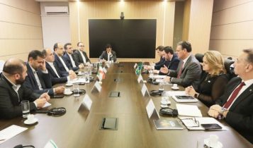 Ministro Carlos Fávaro se reúne com ministro da Agricultura do Irã para ampliar cooperação comercial