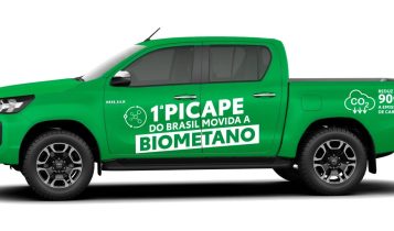 Toyota apresenta Hilux movida a biometano na Agrishow 2025 