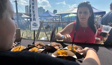 Estação na Expochurrasco serve 160 quilos de carne de búfalo aos consumidores