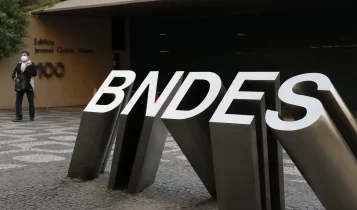 BNDES financia desenvolvimento de plantadeira autônoma da J. Assy com uso de IA