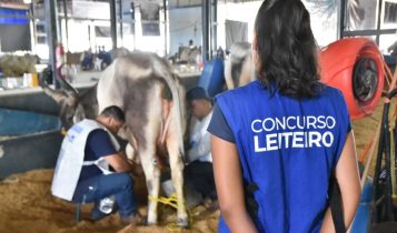 90ª ExpoZebu: realizadas as primeiras ordenhas oficiais do 45º Concurso Leiteiro