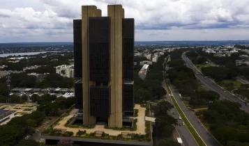 Copom deve elevar Selic em 0,5 ponto na reunião desta quarta