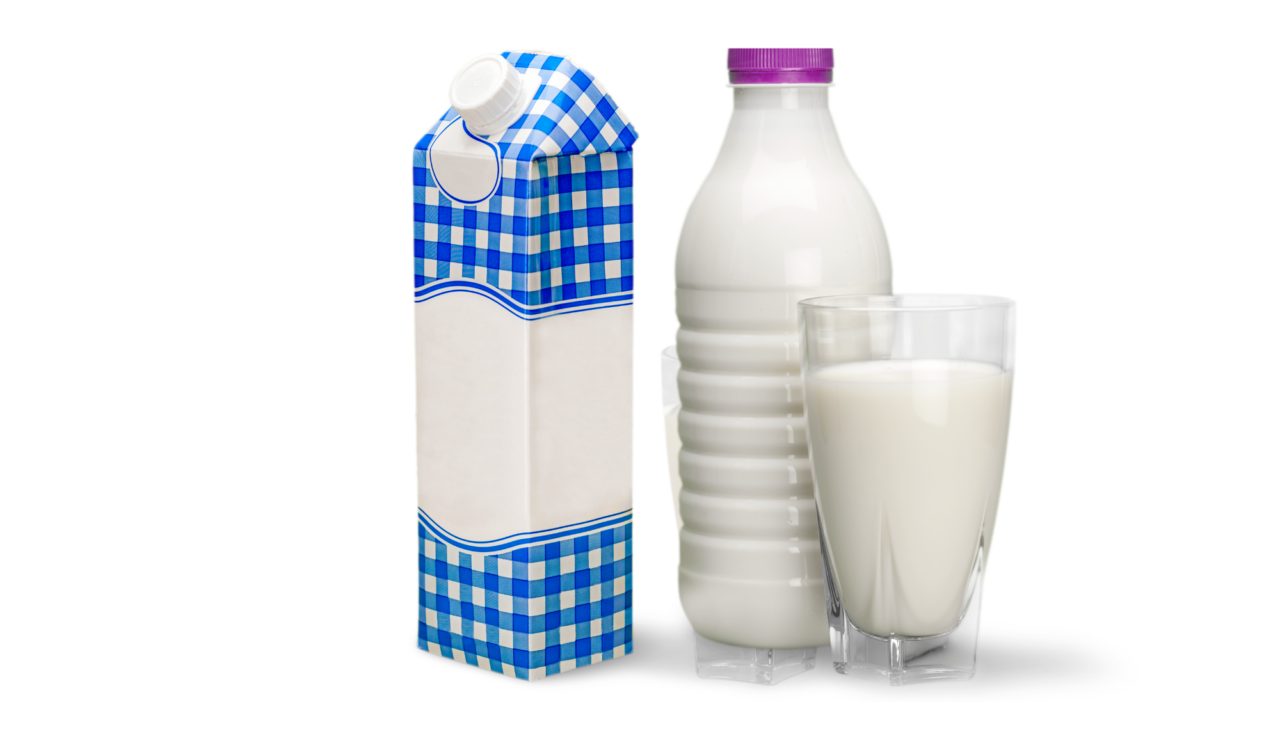 Leite de caixinha: o que realmente está por trás?