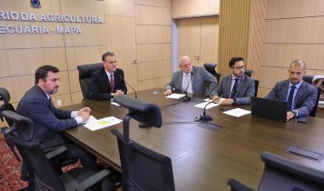 Ministro Carlos Fávaro e ministro da Agricultura e Florestas de Angola avançam no acordo entre os países