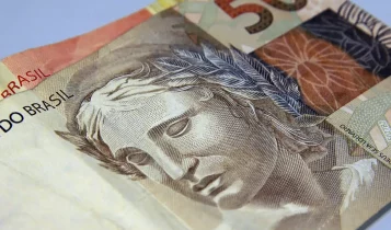 Renda do 0,1% mais rico cresce cinco vezes mais que a média geral