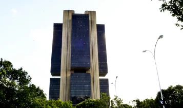 BC só publicará nova carta em abril, caso IPCA continue acima do teto