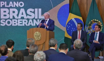 “Mundo está ávido para fazer negociação com o Brasil”, afirma Lula