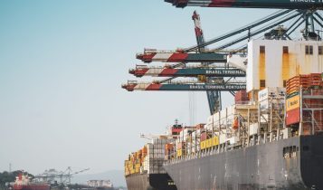 Movimentação de cargas no Porto de Santos no ano é recorde