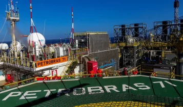 Brasil bate pela 1ª vez marca de 5 milhões de barris de petróleo e gás