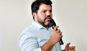 Assalto violento em fazenda de prefeito do interior de Goiás deixa duas pessoas gravemente feridas
