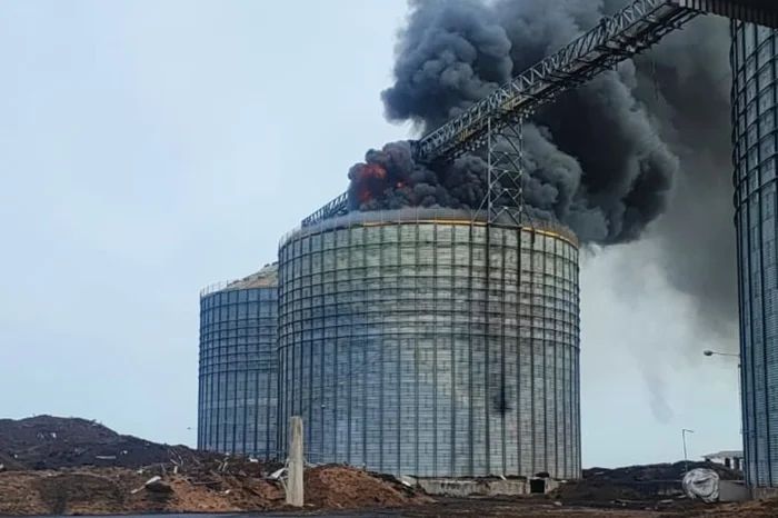 incendio atinge silo - Incêndio em silo de soja acende alerta no agro, veja por que essas estruturas são tão vulneráveis