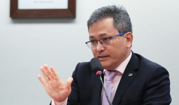 Para secretário da Receita isenção do IR é resgate em favor do povo