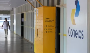 Correios estudam abrir capital e fazem empréstimo de R$ 12 bilhões