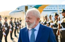 Lula fará cirurgia de catarata no olho esquerdo na sexta-feira