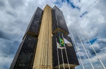 Contas externas têm saldo negativo menor em janeiro de 2026