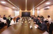 Ministro Fávaro realiza bilateral com ministra da Agricultura da Rússia
